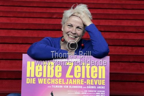 Deutsche Kabarettistin und Regisseurin Gerburg Jahnke im Interview über „Heiße Zeiten – Die Wechseljahre-Revue“, die am 05. Juli 2012 im Kölner Musical Dome feiern wird (© Thomas Brill)